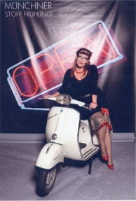 Mona auf der Mode- und Stoffmesse in M&uuml;nchen